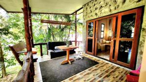 Χώρος καθιστικού στο Phangan chai II