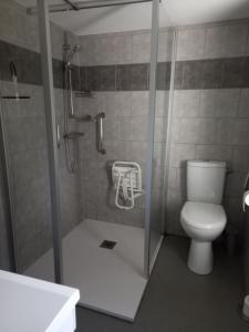 Ένα μπάνιο στο Maison cosy et agreable