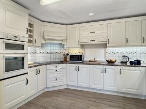 Køkken eller tekøkken på Oxford House Porlock + 15 billeder