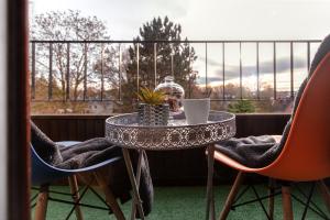 En balkon eller terrasse på Appartment Haus Rothenhaus Hamburg + 9 billeder