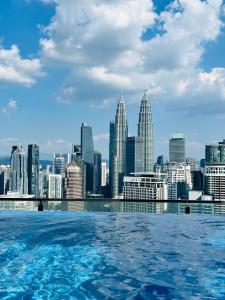 Bazén v ubytování Sky line property by TR nebo v jeho okolí