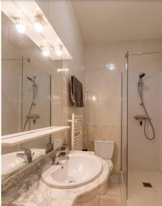 Ένα μπάνιο στο Les Gîtes du Château de la Viaudière +29 φωτογραφίες