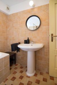 Ένα μπάνιο στο Apartment Valdarke A3