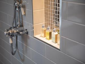 Et badeværelse på 3 bed in Dartmouth 74972 + 54 billeder