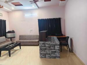 Χώρος καθιστικού στο Hotel O Platinum