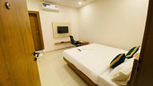 Μια τηλεόραση ή/και κέντρο ψυχαγωγίας στο Hotel O The Classic Crown