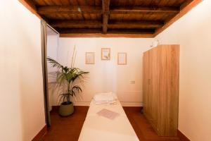 Ένα ή περισσότερα κρεβάτια σε δωμάτιο στο Romantic Nest +21 φωτογραφίες