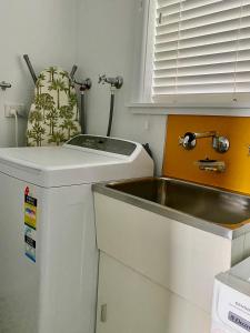 Φωτογραφία από το άλμπουμ του 99 Hill Street Apartments σε Orange