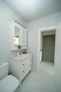 Ένα μπάνιο στο Villa Acorn