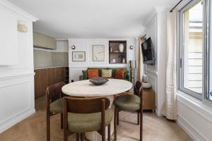 Cuina o zona de cuina de PoeticStay - Grands Boulevards
