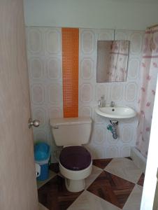 Ένα μπάνιο στο Mini Apartamento Rural Fusagasuga Finca los Pinos