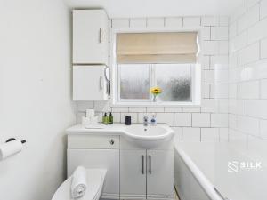 Ένα μπάνιο στο 3Bd house-home from home-perfect for working away +27 φωτογραφίες