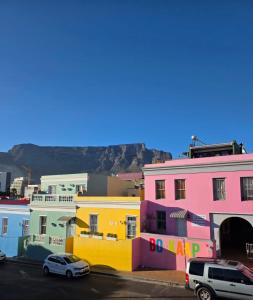 En generel udsigt til bjerge eller udsigt til bjerge taget fra lejligheden