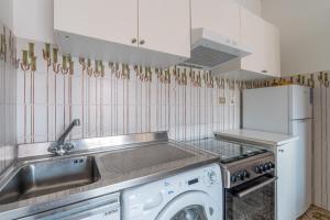 Kép Bilocale Fronte Mare e Parcheggio Privato szállásáról San Bartolomeo al Maréban a galériában