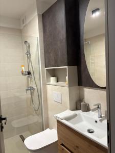 Koupelna v ubytování Adora Central Loft + 15 fotografií