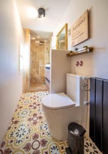 Et badeværelse på Chalon Hacienda + 26 billeder