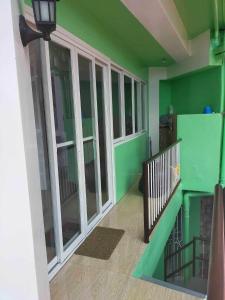 Φωτογραφία από το άλμπουμ του Minesview Transient Unit beside Minesview Park only σε Baguio