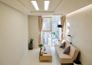 O zonă de relaxare la 광안리해수욕장 30초 베이비 맞춤 풀옵션 패밀리 안심 숙소 +23 fotografii