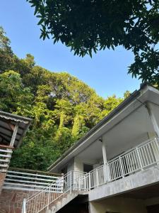 En balkon eller terrasse på La maison du sud