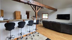 Μια τηλεόραση ή/και κέντρο ψυχαγωγίας στο BigGreen