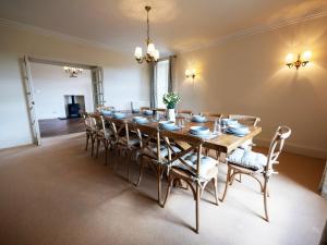 Billede fra billedgalleriet på 5 Bed in Stanley 96399 i Stanley