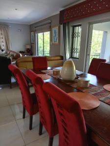 Χώρος καθιστικού στο Bluebird guest house