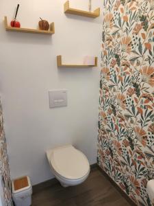 Ένα μπάνιο στο La Madrilène, de Saint-Cyr à Brocéliande