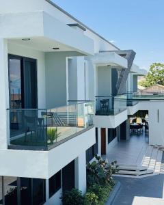 Φωτογραφία από το άλμπουμ του The Levels By 101 Hotel σε Kahama