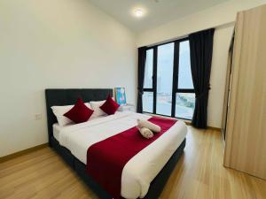 Ένα ή περισσότερα κρεβάτια σε δωμάτιο στο High floor Seaview 2BR Jazz Suite Bathtub &Sauna +19 φωτογραφίες