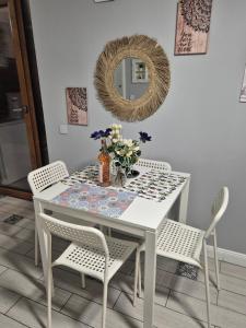 Fotografie z fotogalerie ubytování Carol Residence Penthouse -outside jacuzzi and barbeque- 10 min to the Christmas Market v destinaci Craiova + 13 fotografií