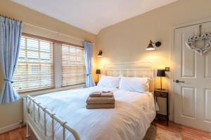 En eller flere senge i et værelse på 2 Bed in Bakewell oc-t34225