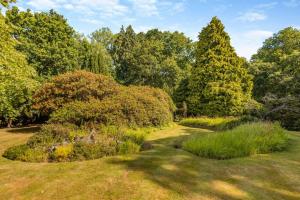 Zahrada ubytování 6 Bed in Englefield Green oc-e34166 + 9 fotografií