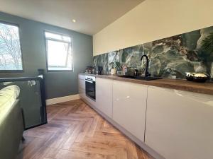 Køkken eller tekøkken på 2 Bed in Penistone oc-p34204