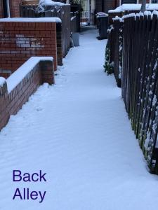 Το quietSmall Box Room with window τον χειμώνα