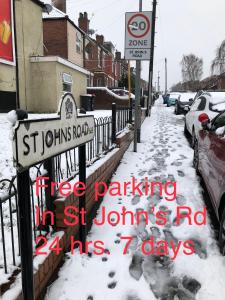 Το quietSmall Box Room with window τον χειμώνα