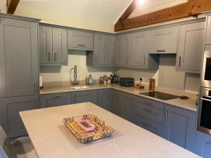 Køkken eller tekøkken på 2 Bed in Clipston oc-o34219