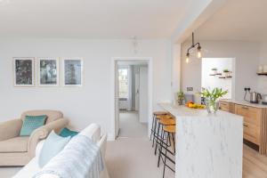 Køkken eller tekøkken på 32 Evesham Road + 13 billeder