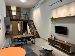 Μια τηλεόραση ή/και κέντρο ψυχαγωγίας στο Loft Premium Andradina