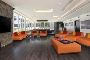 Et opholdsområde på Endless Memories for Large Groups in Private Jungle Retreat