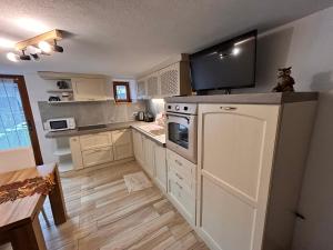 Η κουζίνα ή μικρή κουζίνα στο Casa Olivone