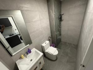 Ένα μπάνιο στο Majestic Residence KLCC By CoxMa +27 φωτογραφίες