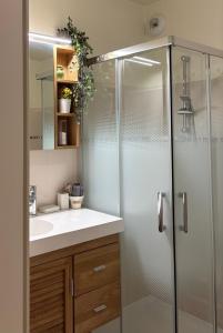 Ένα μπάνιο στο Jasmin