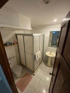 Ένα μπάνιο στο Estudio MAUDIE