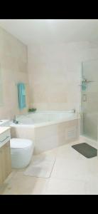 Φωτογραφία από το άλμπουμ του Beautiful apartment overlookig bay σε ArraijÃ¡n