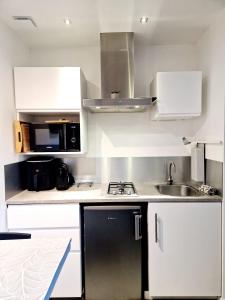 Cucina o angolo cottura di WOOD - Gîte meublé & confort Drôme - Écolodgîte