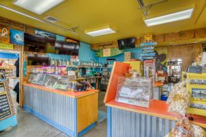 Σούπερ μάρκετ ή άλλα καταστήματα σε αυτή η παραθεριστική κατοικία ή εκεί κοντά +33 φωτογραφίες