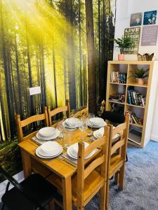 Kép Comfortable 2 bed house in Widnes - sleeps 6 szállásáról Widnesben a galériában