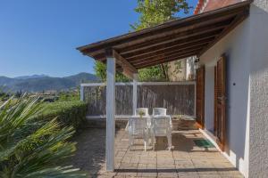 En generel udsigt til bjerge eller udsigt til bjerge taget fra lejligheden