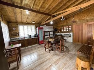 Η κουζίνα ή μικρή κουζίνα στο Casa de lujo cerca de la playa