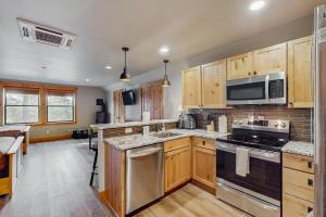 Η κουζίνα ή μικρή κουζίνα στο No. 3 Coal Mine Studio +6 φωτογραφίες